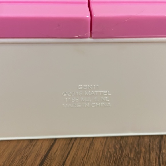 2018 ultimate barbie closet - Picture 5 of 6